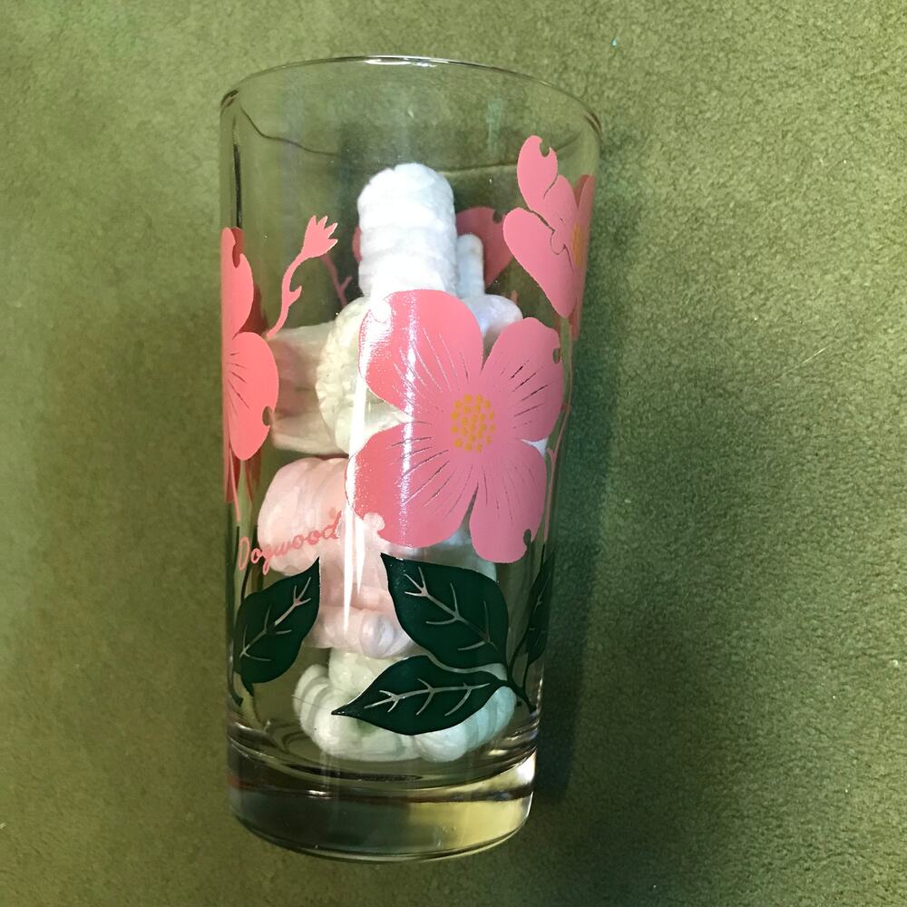 Boscul Peanut Butter Glass Dogwood Name‎ 5" Tall